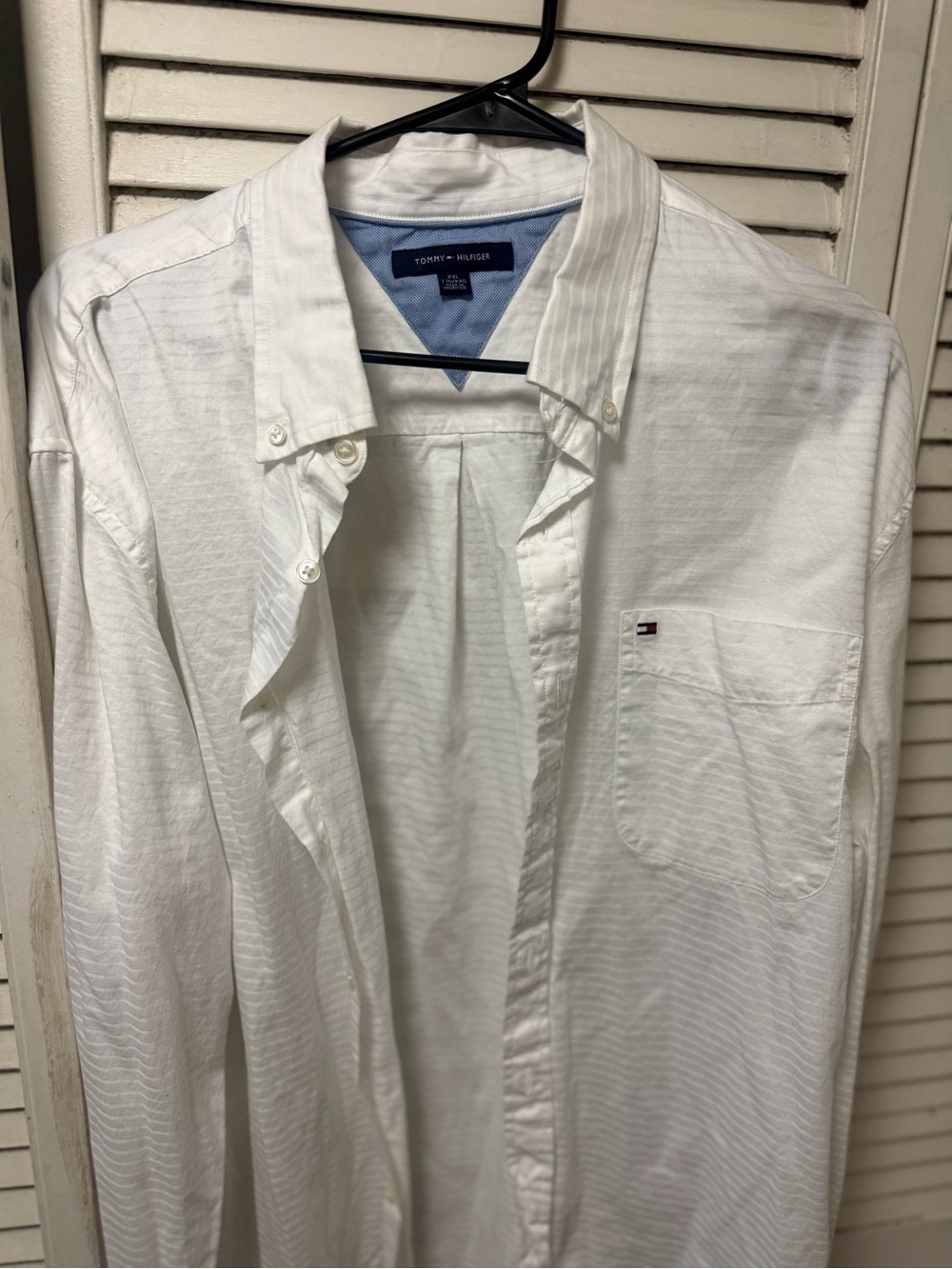 Tommy Hilfiger White Long-Sleeve Button-Down Shirt with Pocket